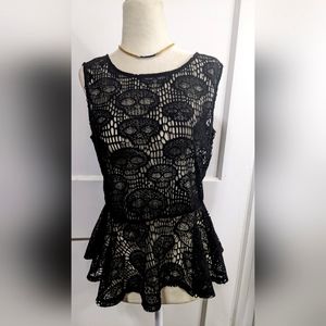Hottopic skull lace peplum top